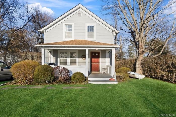 Exterior front of colonial style farmhouse