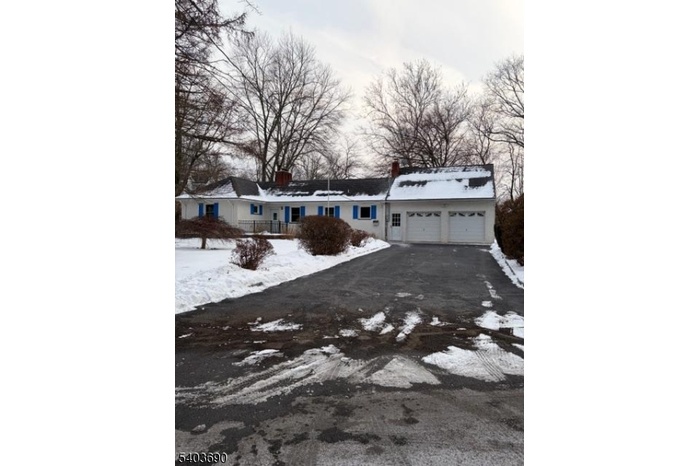 Sprawling expanded ranch