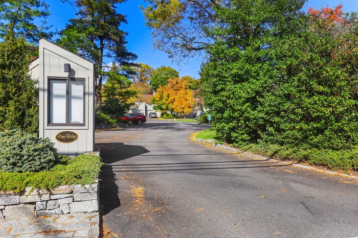 Entrance to the Pine Ridge Condominiums