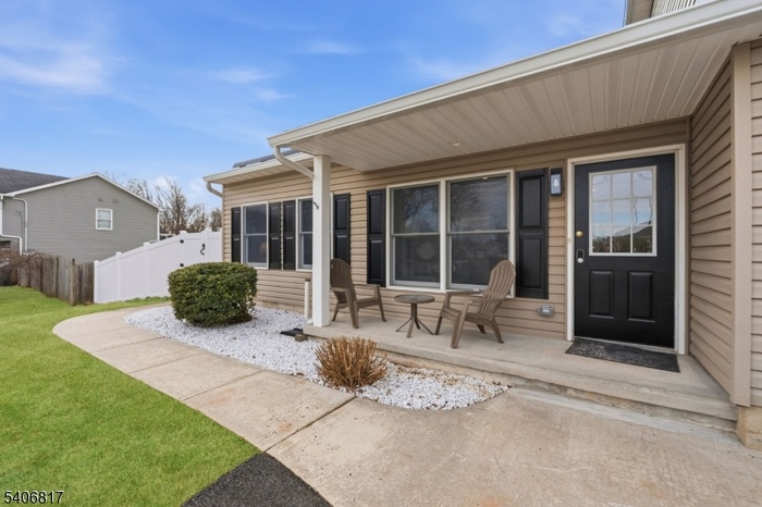 Front Left Private Entrance