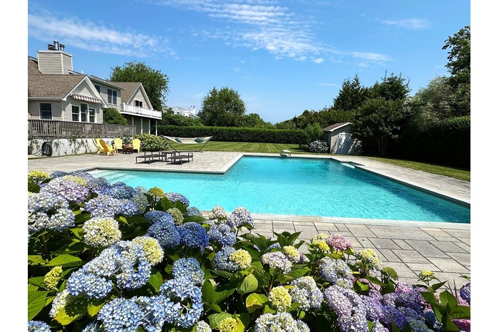 Welcome to your vacation paradise!