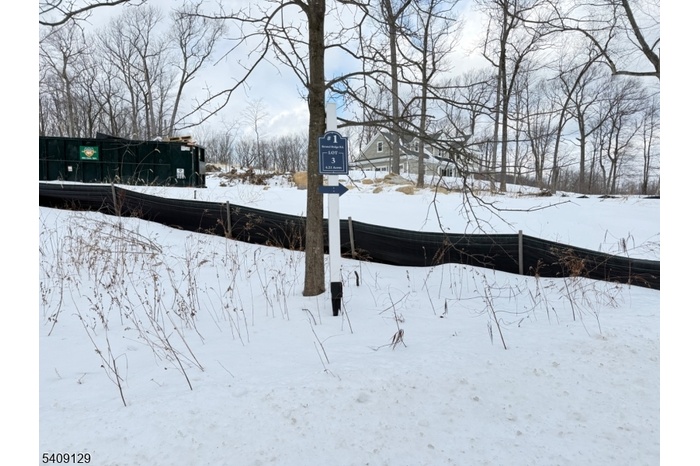 Build your dream home here!