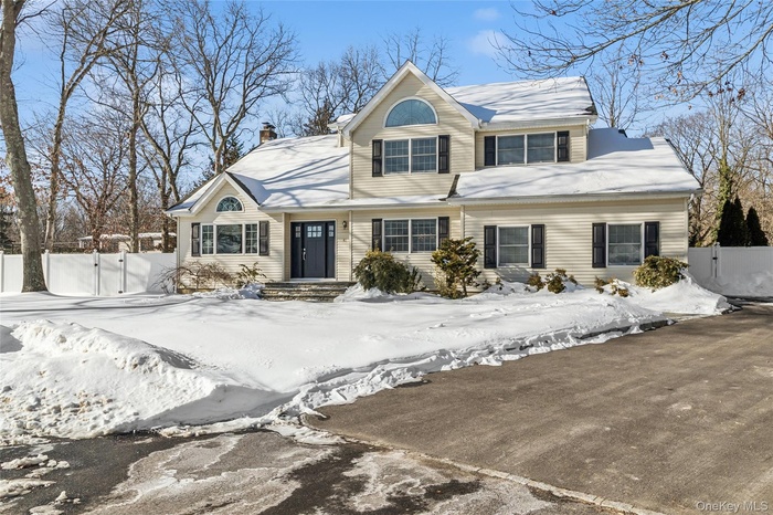 Gorgeous curb appeal