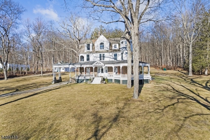 4.2 level acres Victorian