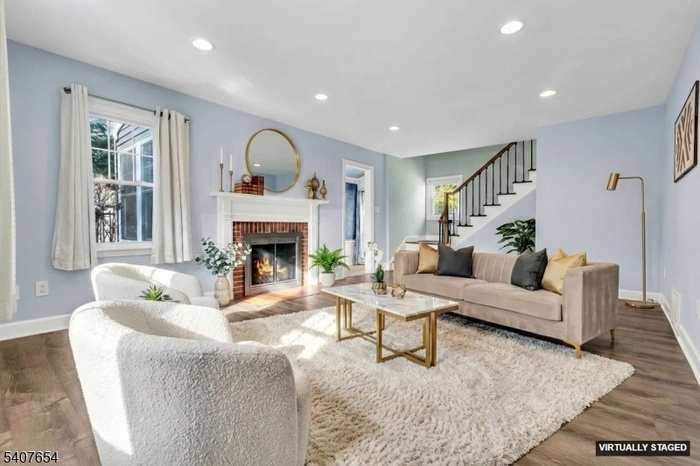 Virtual Staged-Living Room