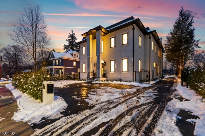 Front View with driveway