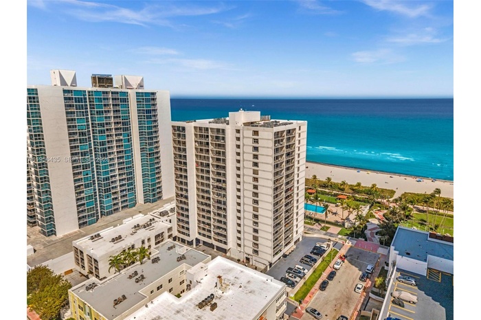 The Best of everything Oceanfront building with westward facing unit for gorgeouse sity sunsets and Lake Pancoast views.