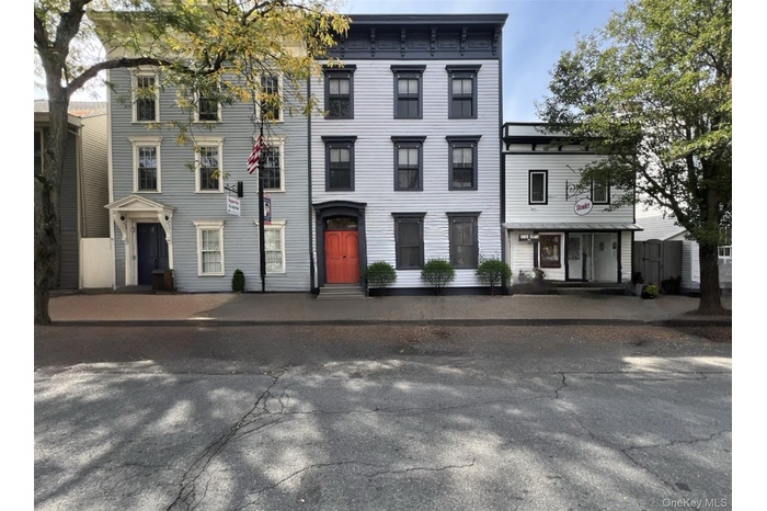 View of italianate-style house