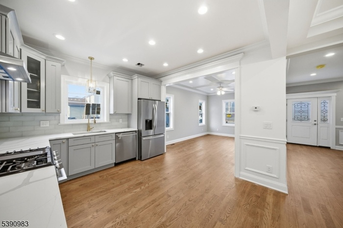 KITCHEN WITH HDWD FLOOR