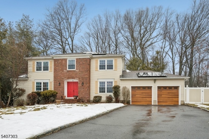 Welcome to 29 Woodside Drive!