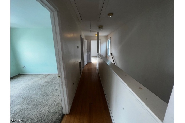 bedroom hallway