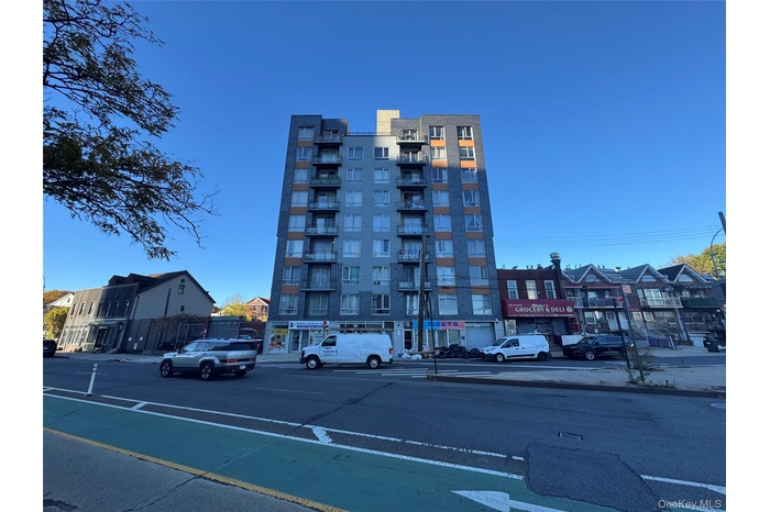 View of apartment building / complex