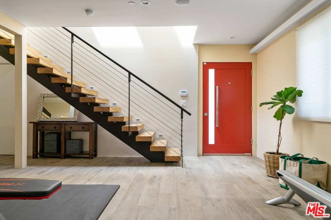 1st Floor Bedroom/Office/Bonus