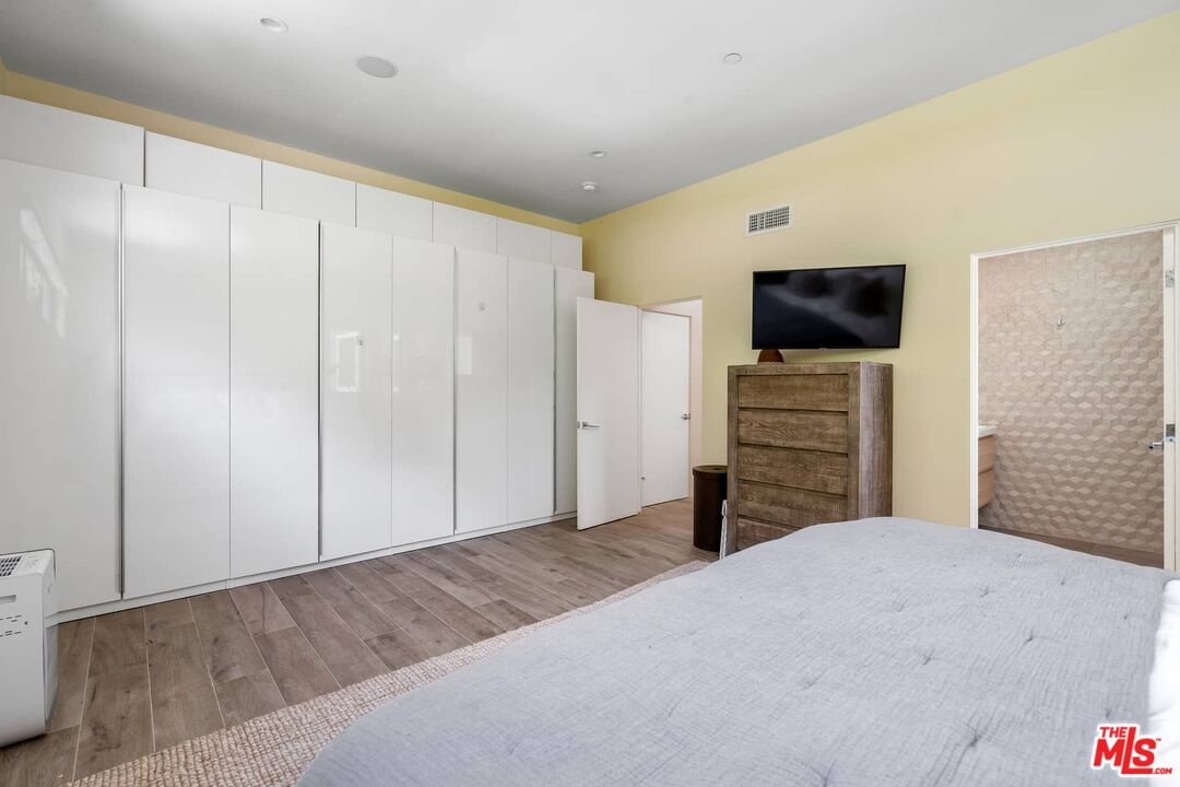 2nd Floor Primary Bedroom