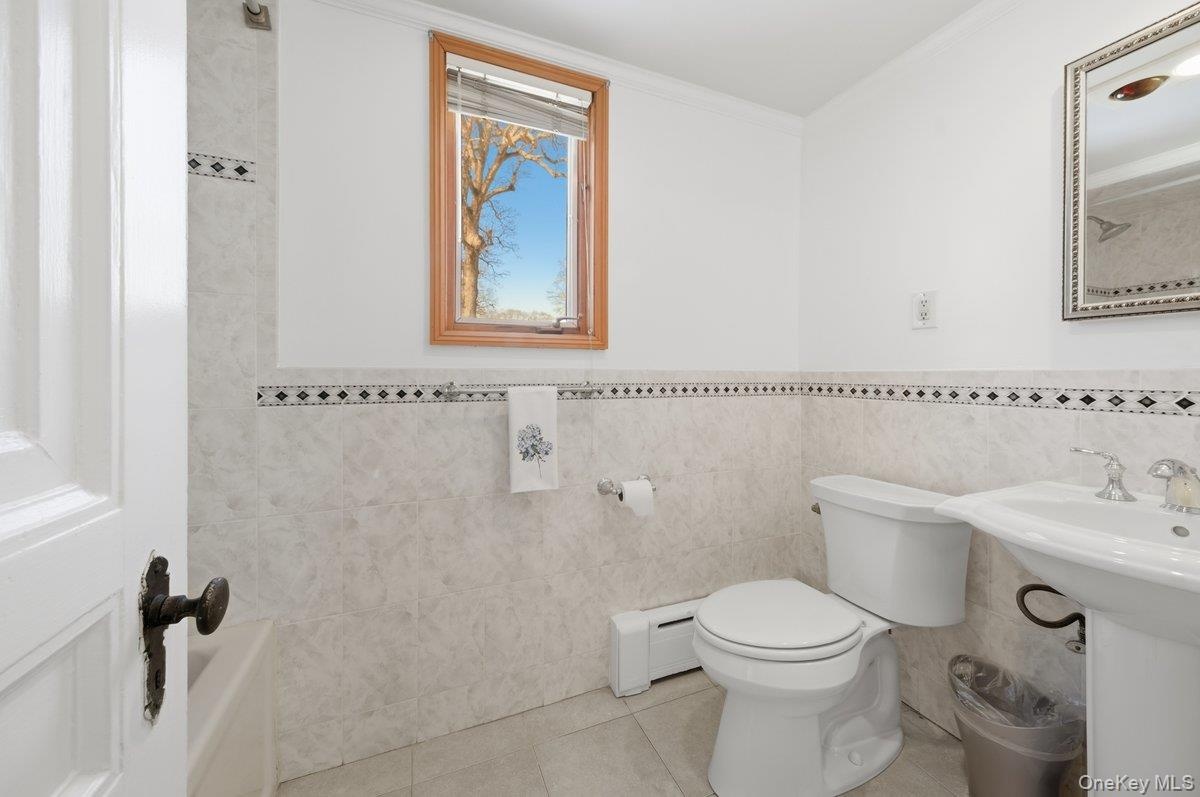 2nd Floor, ceramic tiled full bath with tub