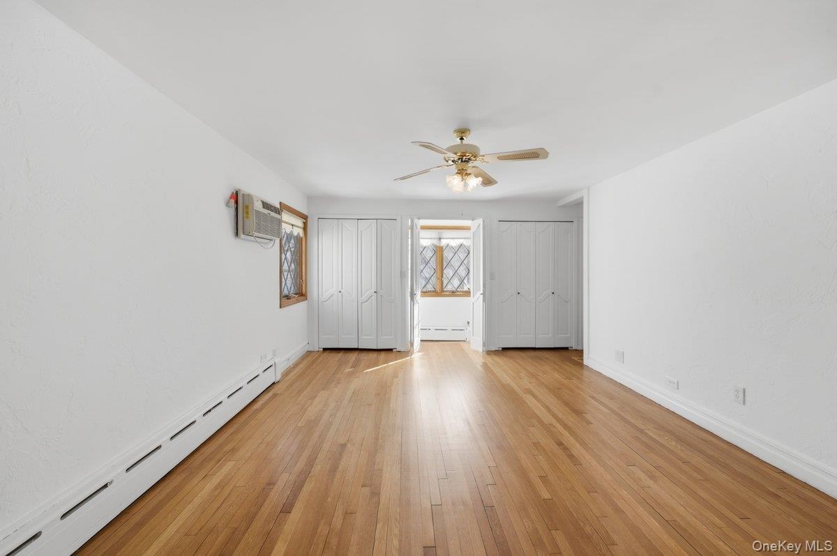 Wall to wall double closets