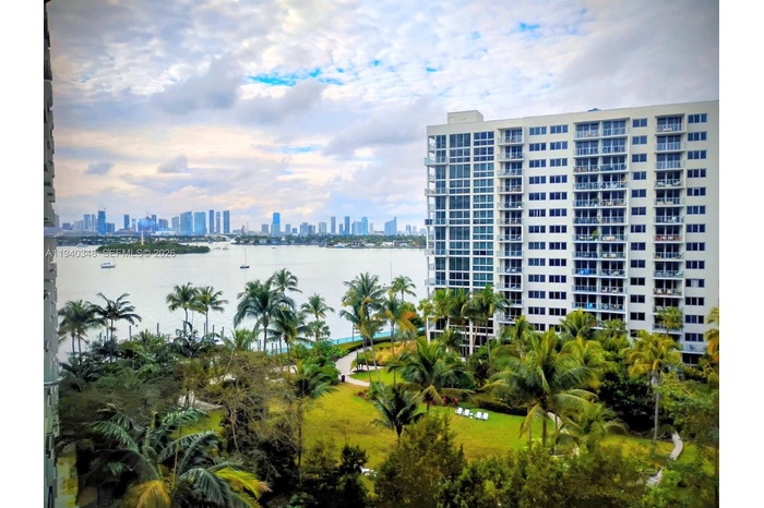 Bay and Miami skyline views from the apartment