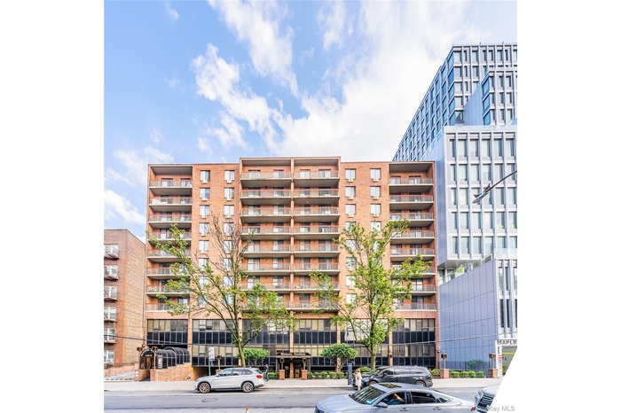View of apartment building / complex