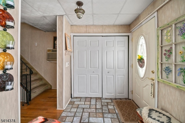 Entry Foyer