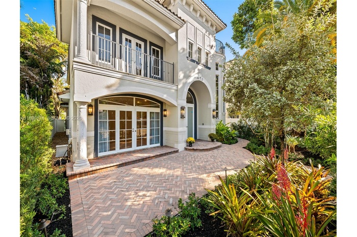 Courtyard inside the gate