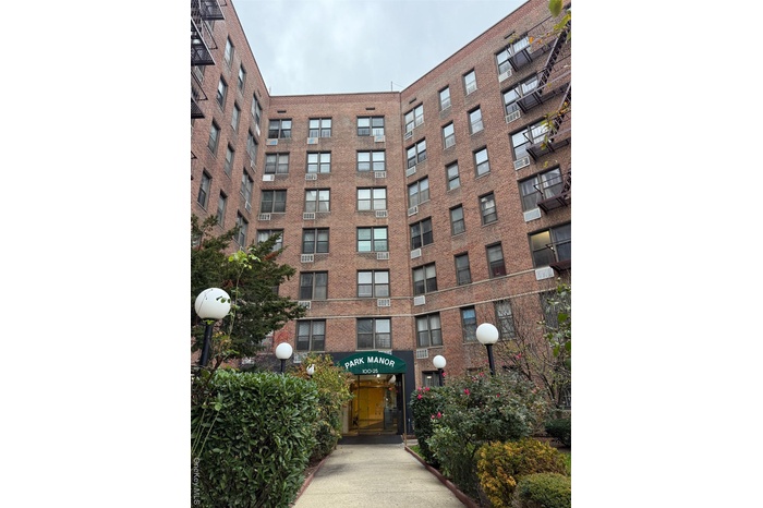 View of apartment building / complex