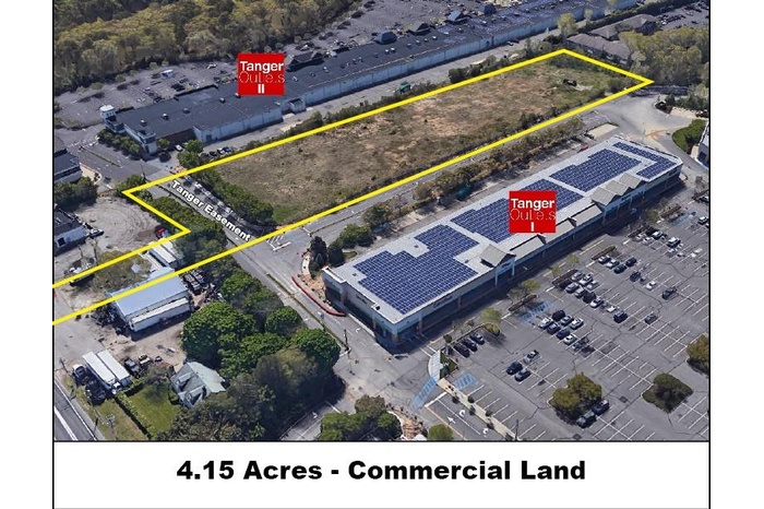4.15 Acres located in between Tanger I and Tanger II