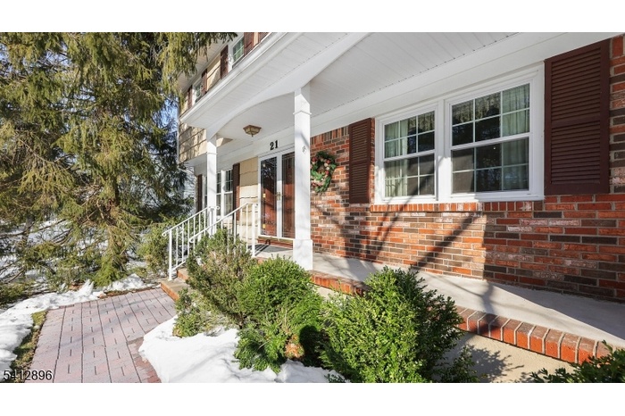 Paver walkway & front porch