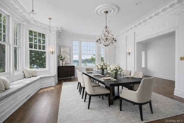 Dining Room - virtually staged furniture