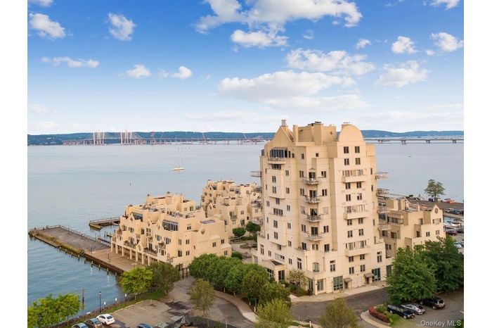 Clermont Condos on the Hudson River