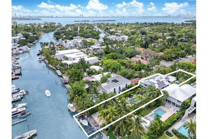Direct Biscayne Bay Waterfront Estate