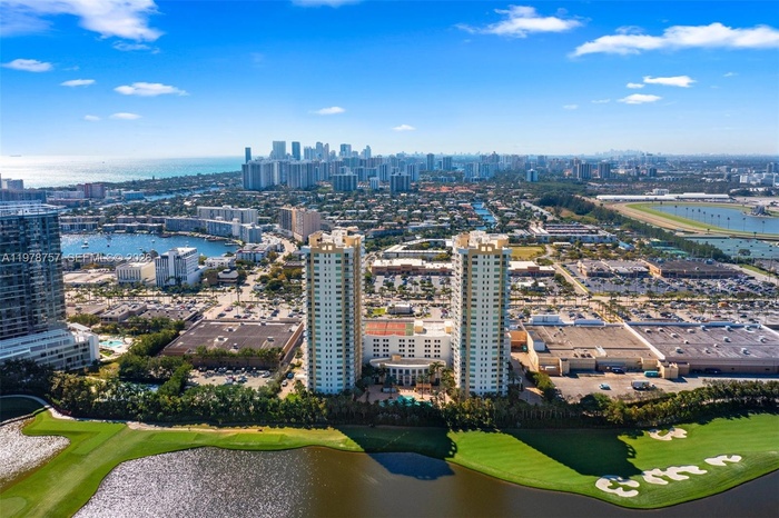 Best Location in Hallandale Beach!