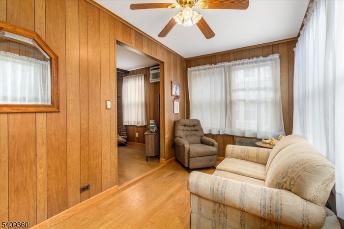 First floor sun room/porch