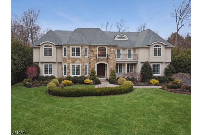 Spectacular 7 Bedroom Colonial