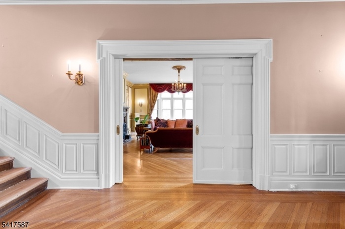POCKET DOORS
