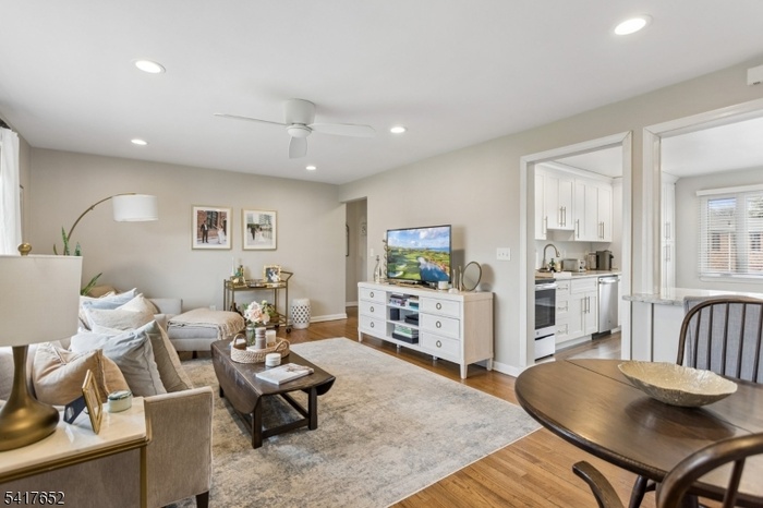 Living Room/Dining Room