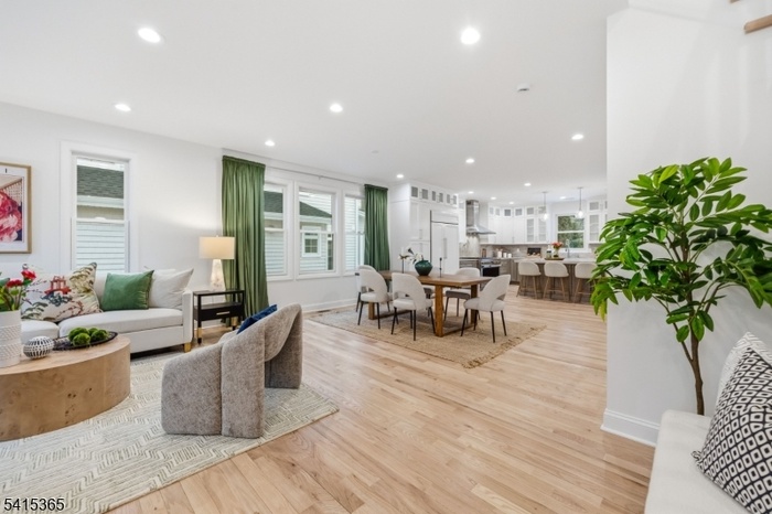 High Ceilings and Spacious