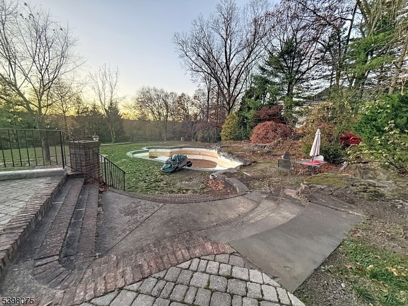 Patio/Pool View