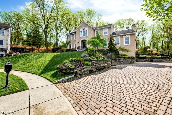 Exterior (virtual flowers)