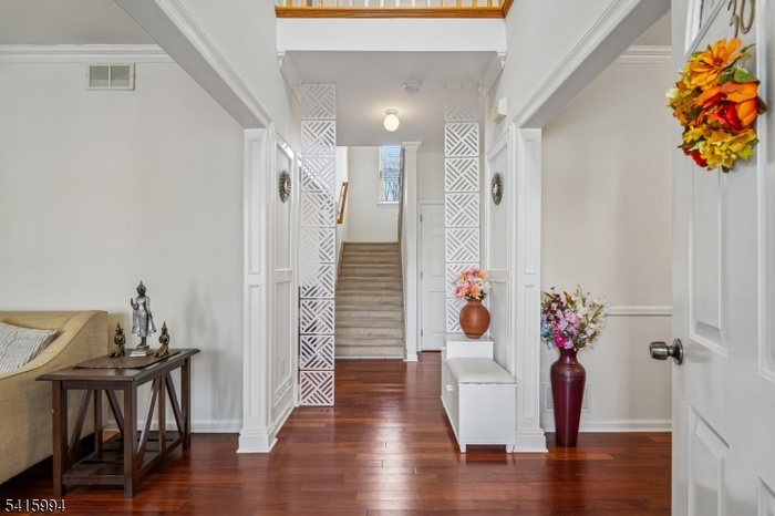 Foyer/Entrance Vestibule