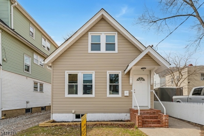 Welcome to 54 Thomas St.