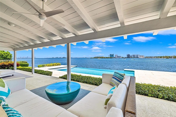 The perfect spot to relax, read, dine, entertain or meditate