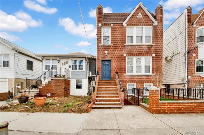 Welcome to 2925 Wellman Avenue!