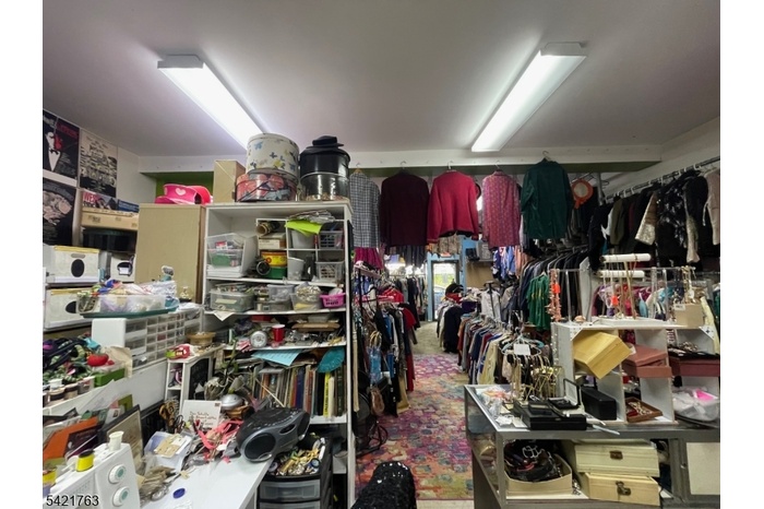 First fl. retail store