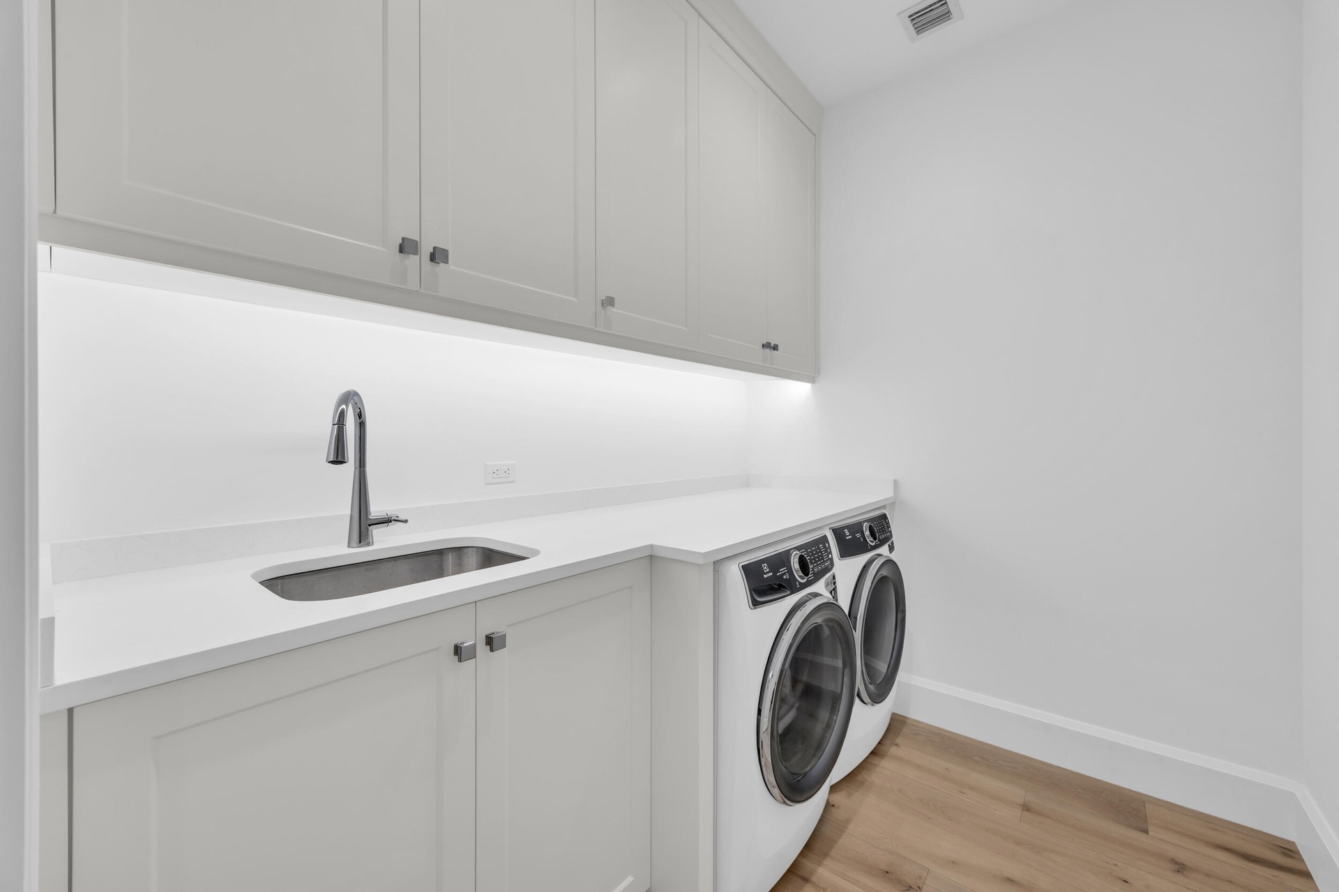 Main Floor Utility Room
