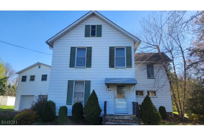 4 bedroom 2.5 bath home!