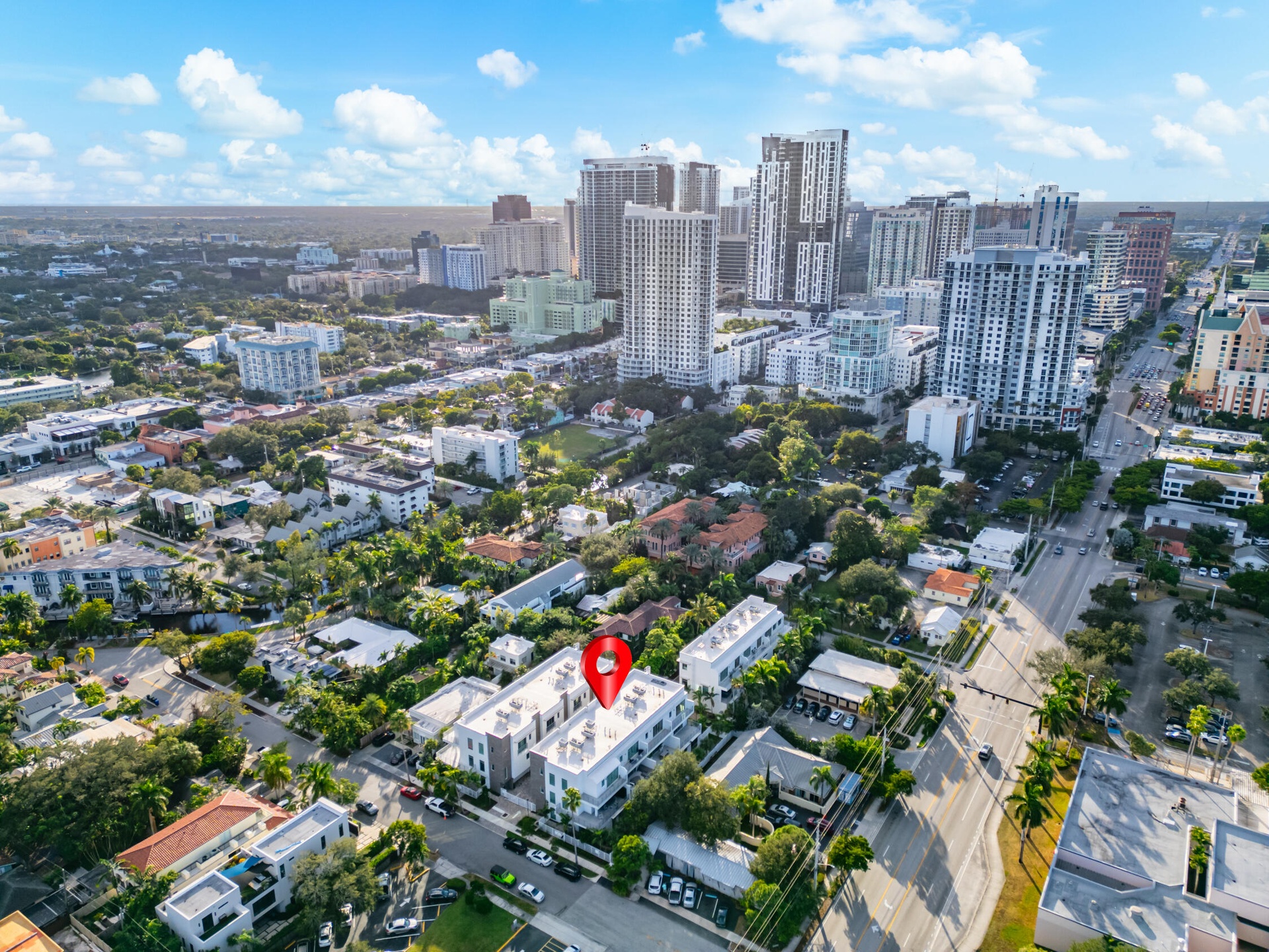 Centrally located to Fort Lauderdale beach and Las Olas dining and shopping.