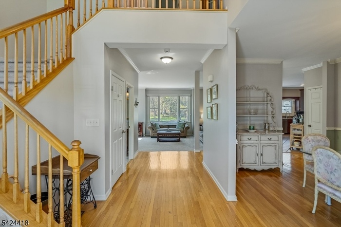 2 story foyer