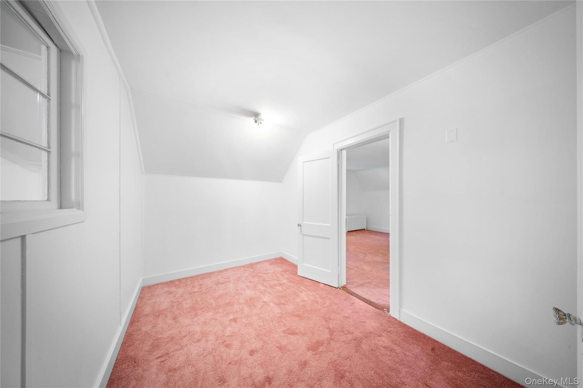 Huge Walkin Closet