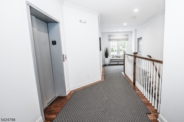 Upstairs Hall & Elevator