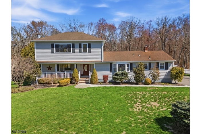 CUL DE SAC NEIGHBORHOOD!